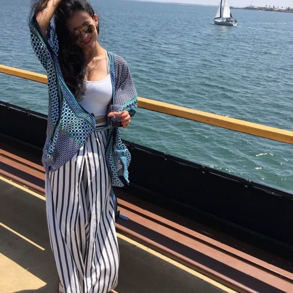 Meet your Posher, Aquila